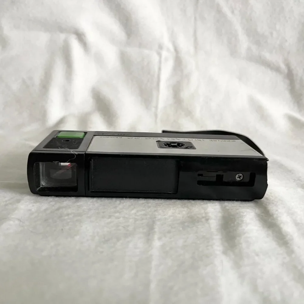 Vintage 1970’s ‘Pocket Instamatic 30 Camera’ 110 Film** UNTESTED - Picture 2 of 8